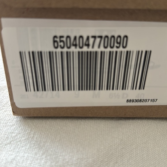 Clarks flip flops - cloud stoppers by Clark’s - Never worn - NIB blue, size 9 - Picture 5 of 5